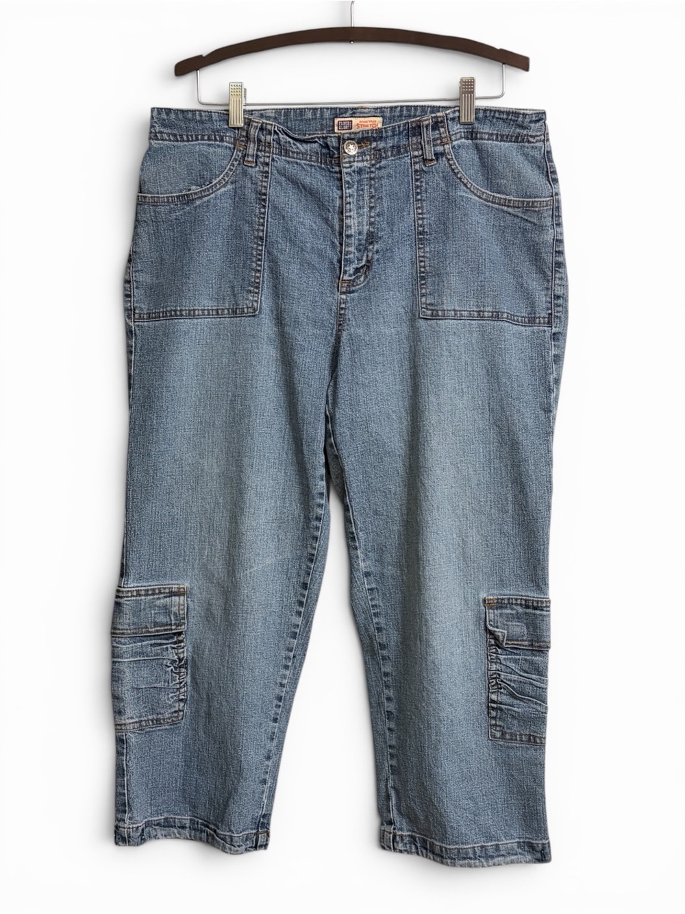 Faded Glory Light Blue Denim Capris Sz 16W